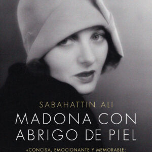 Madona con abrigo de piel