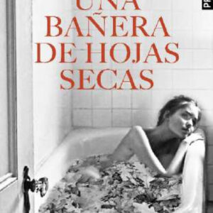 Una bañera con hojas secas